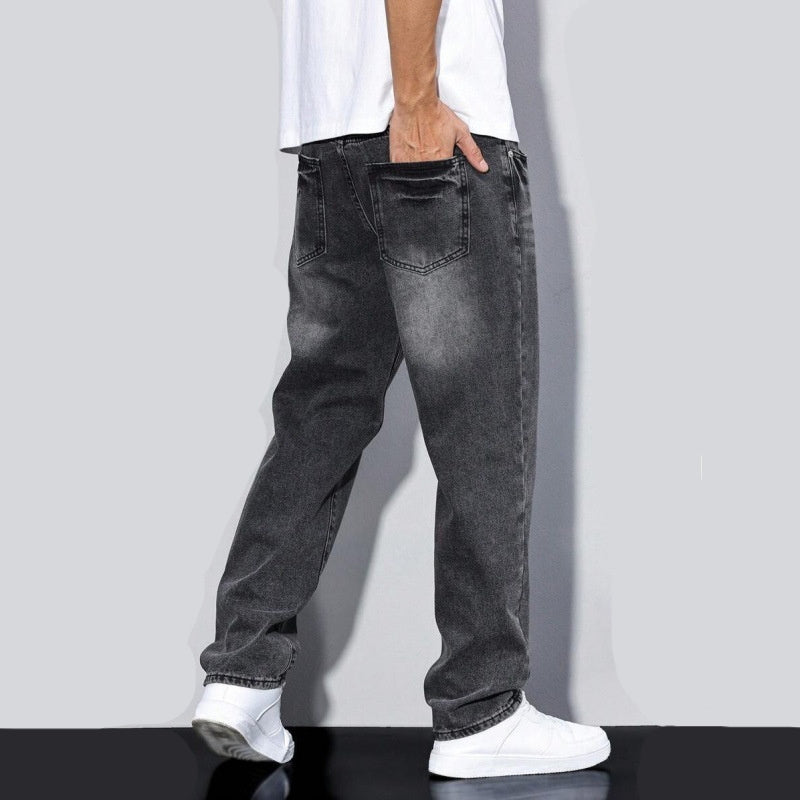 Men’s Casual Straight-Leg Jeans