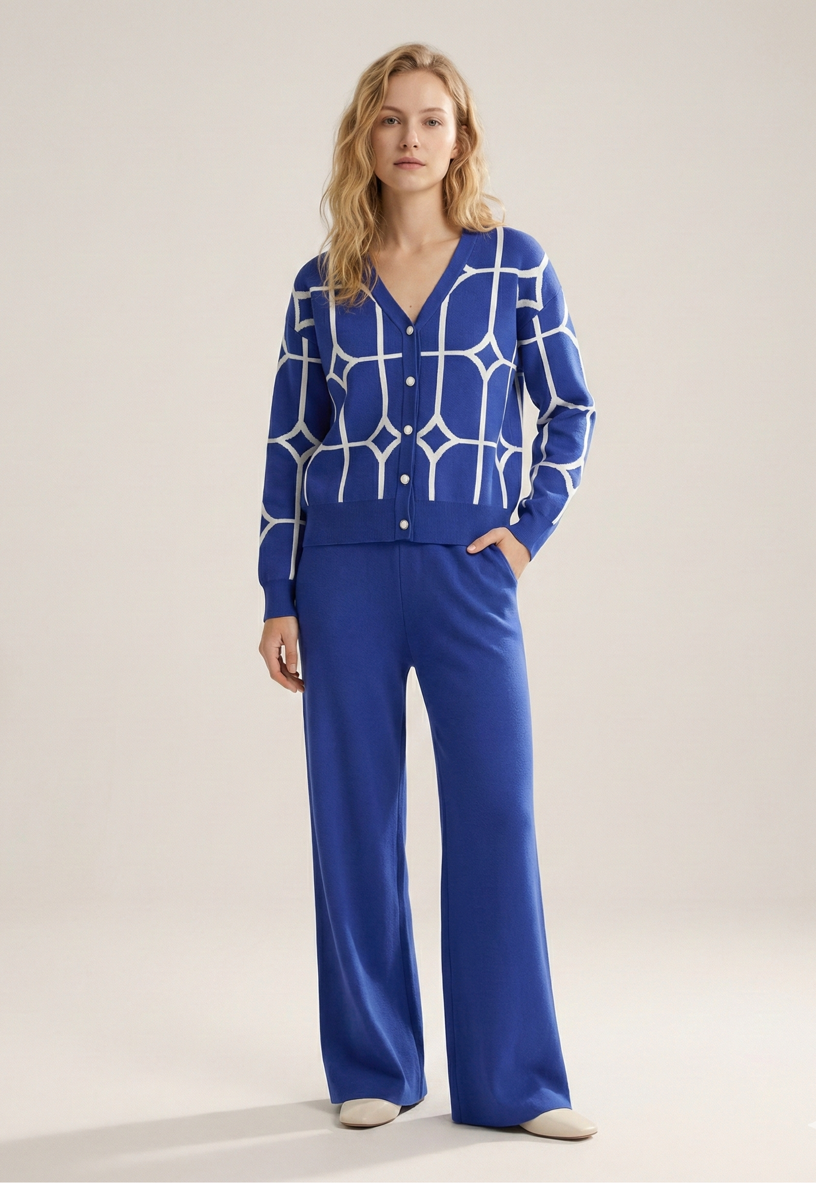 Ensemble 2 pièces : cardigan géométrique en maille et pantalon large